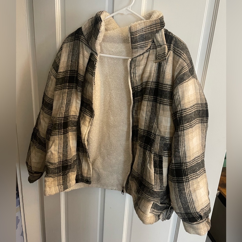 Women’s medium Shien plaid jacket